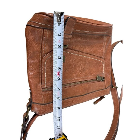 b.ø.c Born Concept Cognac Brown Faux Leather Crossbody Bag Messenger Purse - Picture 13 of 16